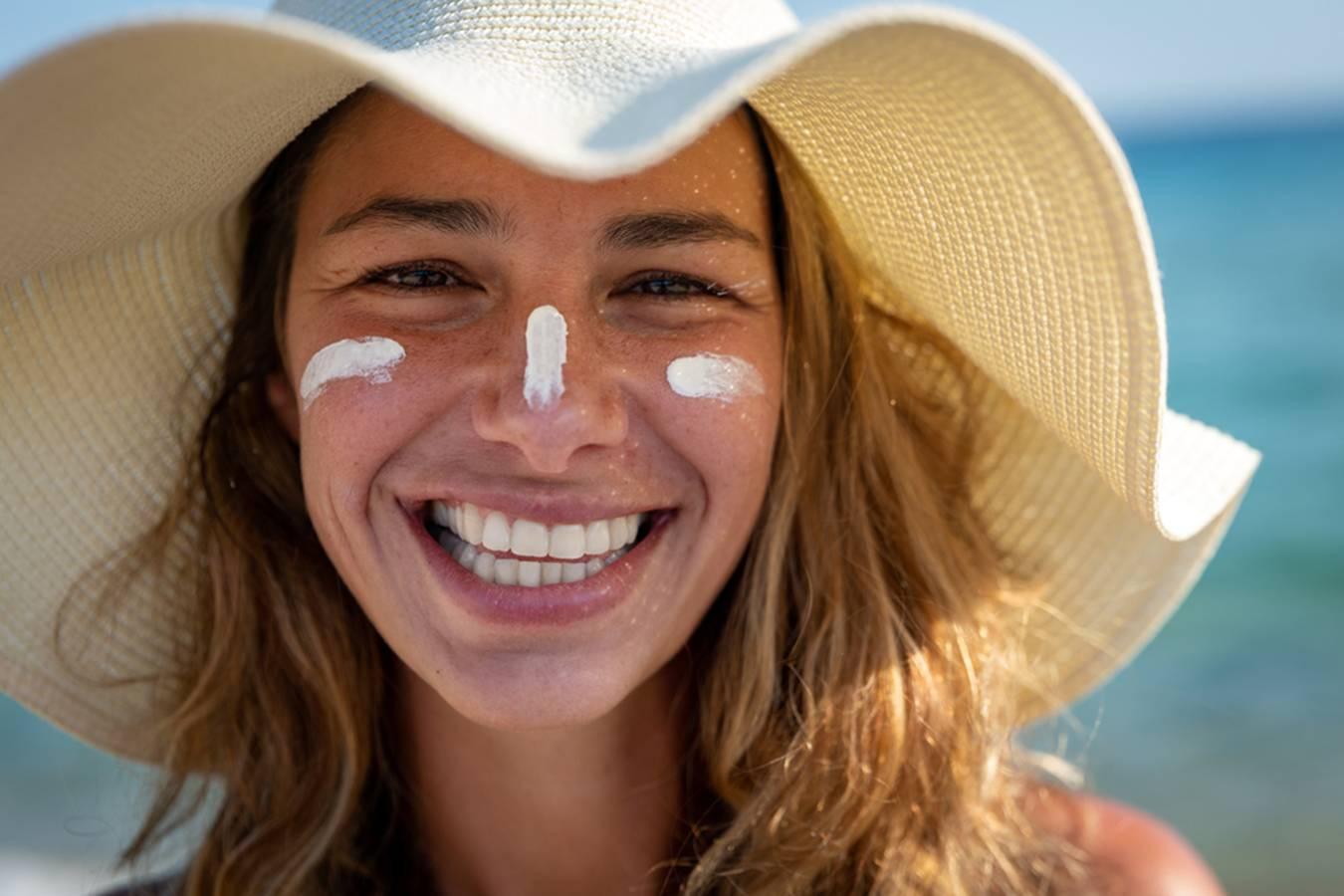 Ordinary Day Cream Vs Phytolight Day Cream – Choose The Best For Your Skin - Oshea Herbals