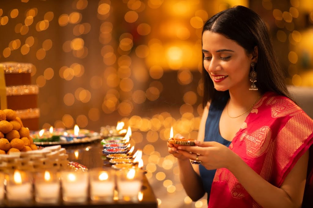 4 Excellent Pre-Festive Skincare Tips For A Radiant Skin This Diwali